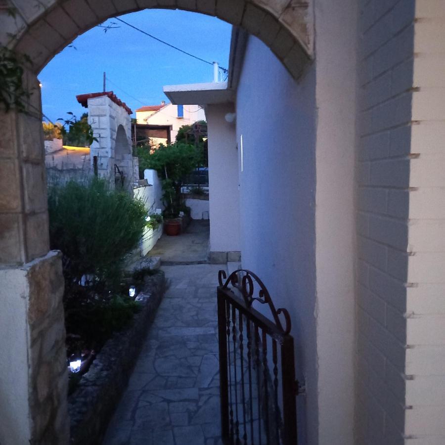 Villa Kuca Za Odmor Skalina - Sea View Splitska Exterior foto